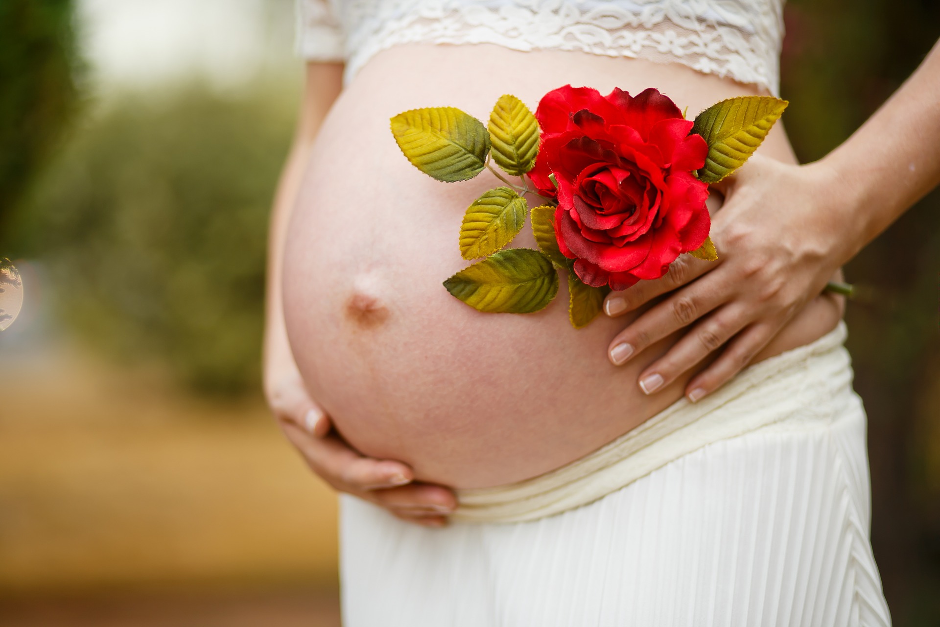 pancia donna in gravidanza